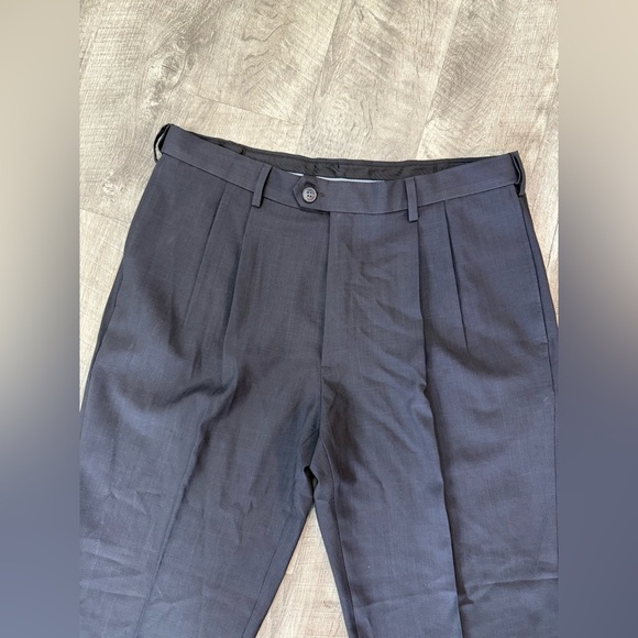 Haggar Clothing - Men's Black Dress Pants Size 36x30 - Picture 2 of 6